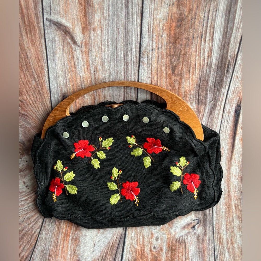 Vintage Embroidered Black Floral Handbag Wood Handle
